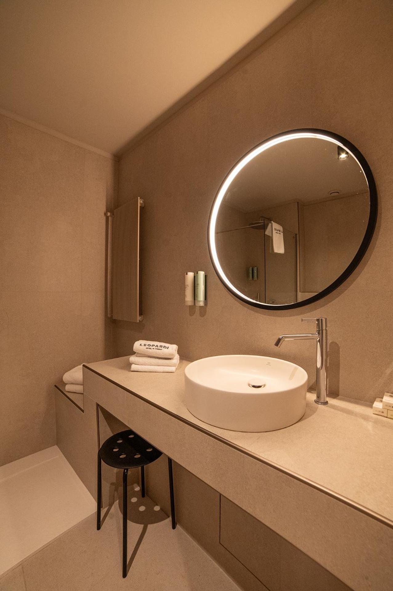 Junior Suite Shower