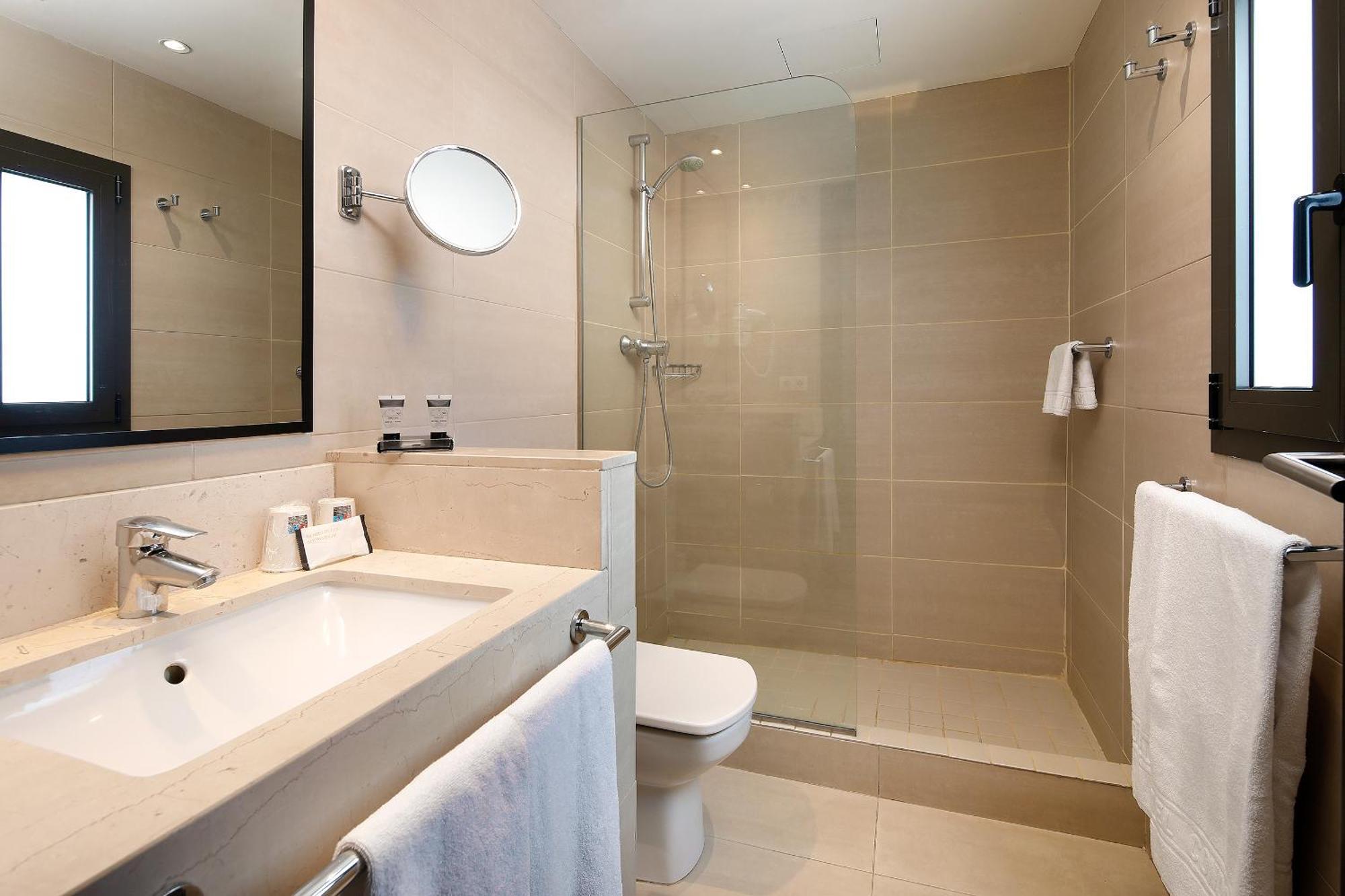 Basic Double Room 1 or 2 beds