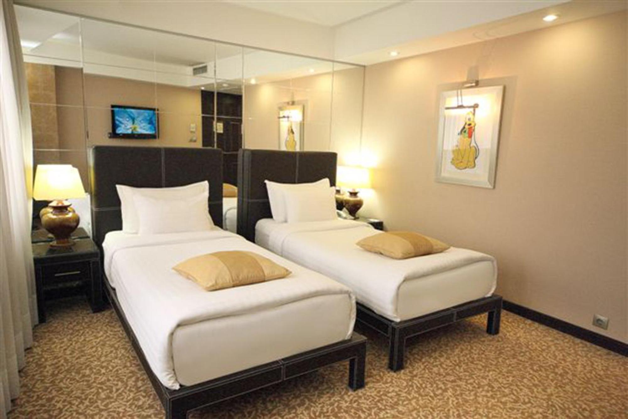 Double or Twin Room Bathroom