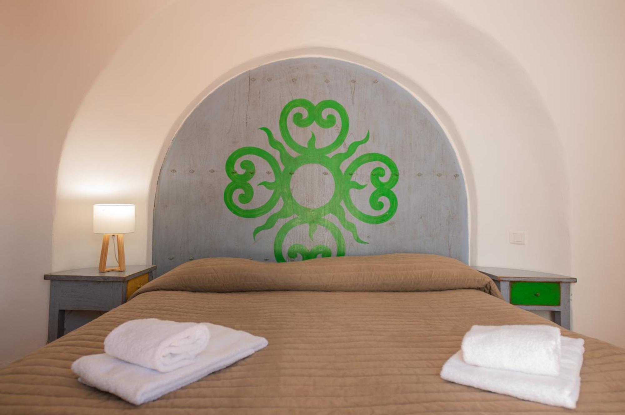 Small Double or Twin Room,1618275443:JPEG