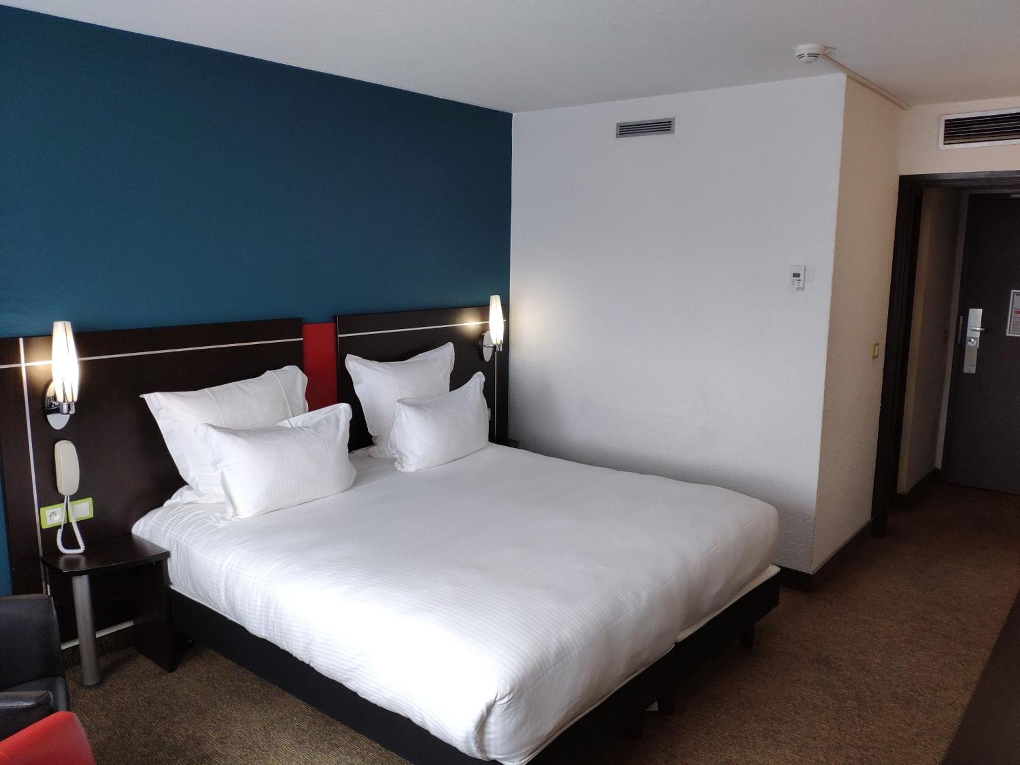 Standard Double Room,1333552661:JPEG