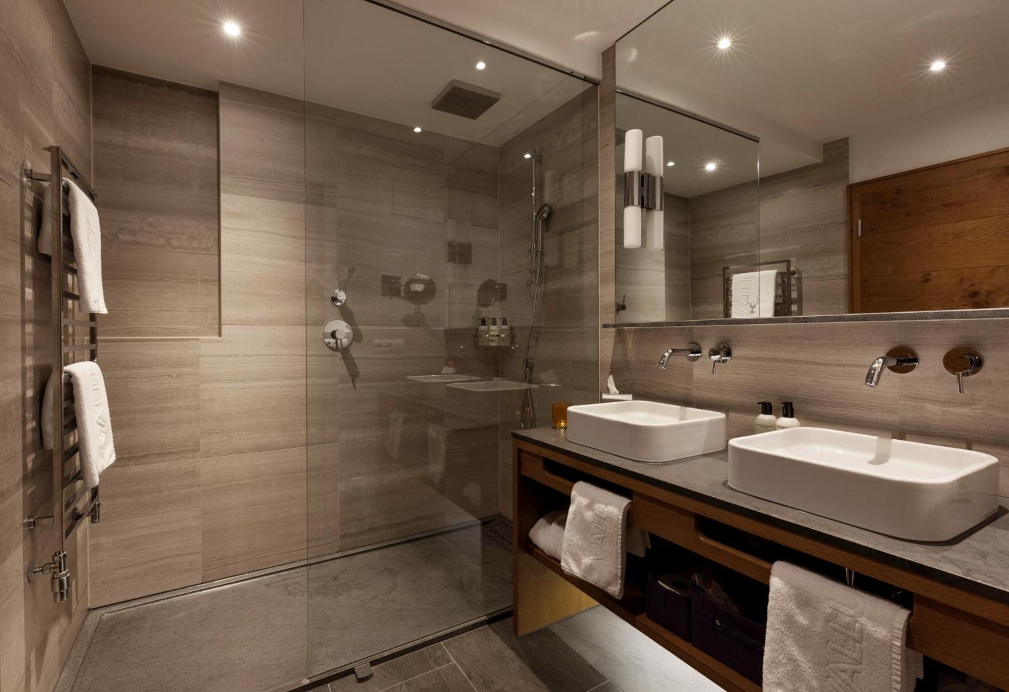 Double Room L,1618282358:JPEG
