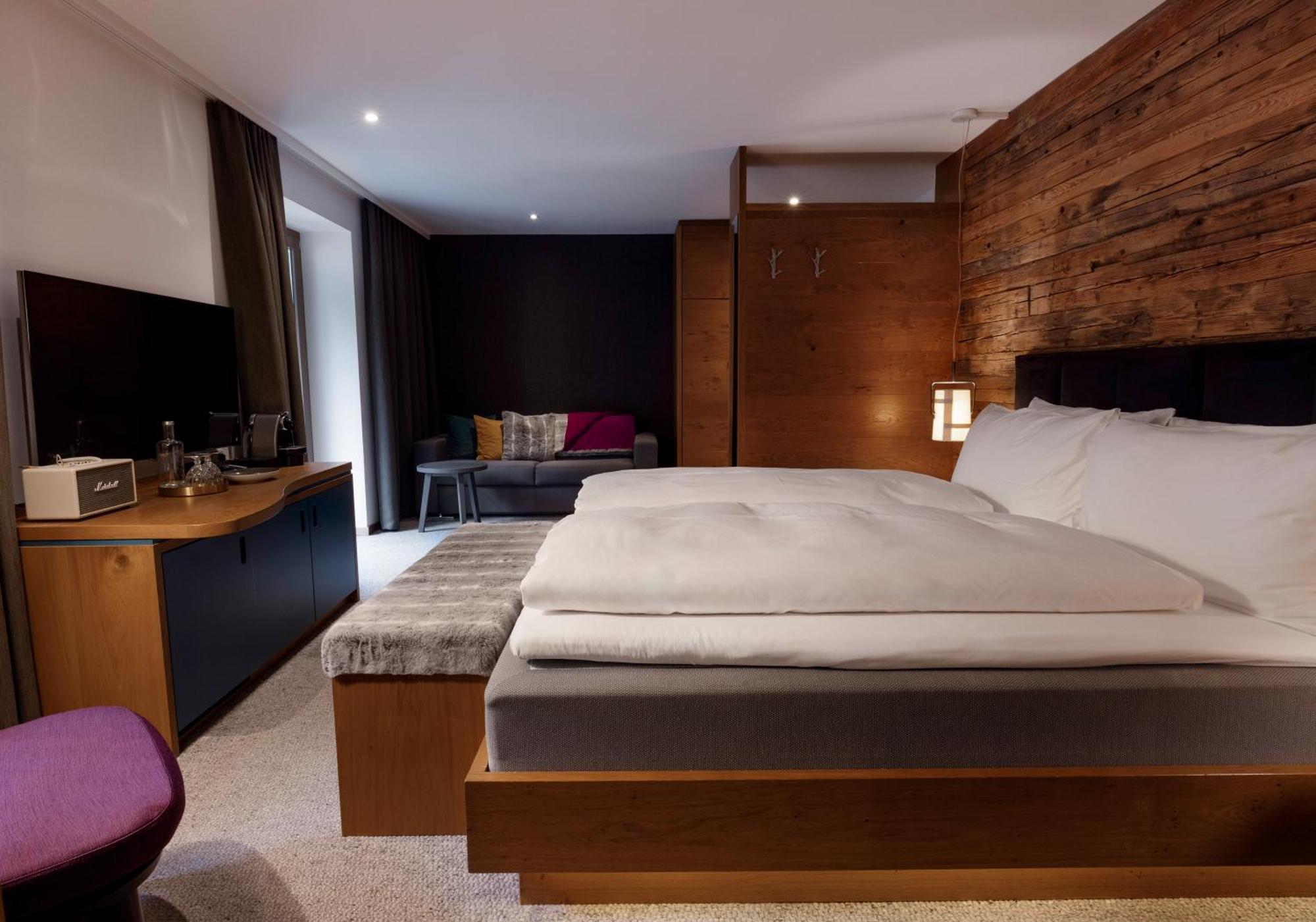 Double Room L