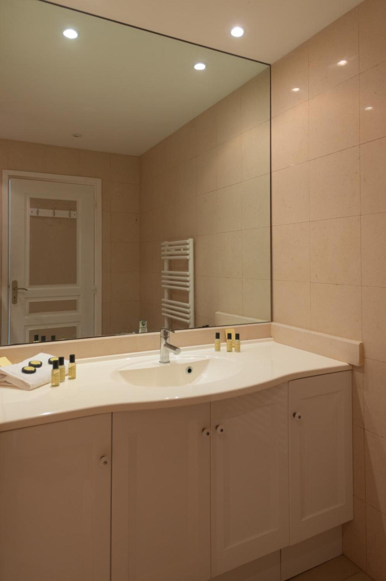 Deluxe Suite,1618290121:JPEG