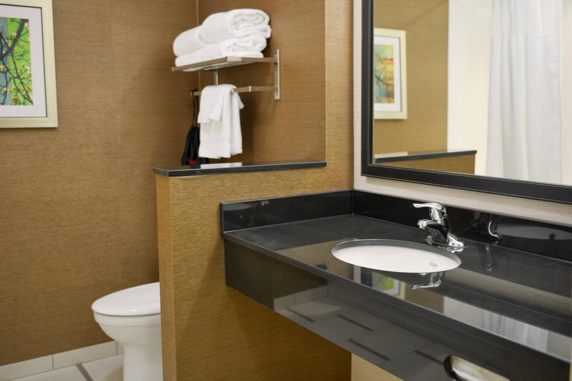 Studio Two Queen Beds Bathtub Sofa Bed Mobility Access or Hearing Accessible,1632272521:JPEG