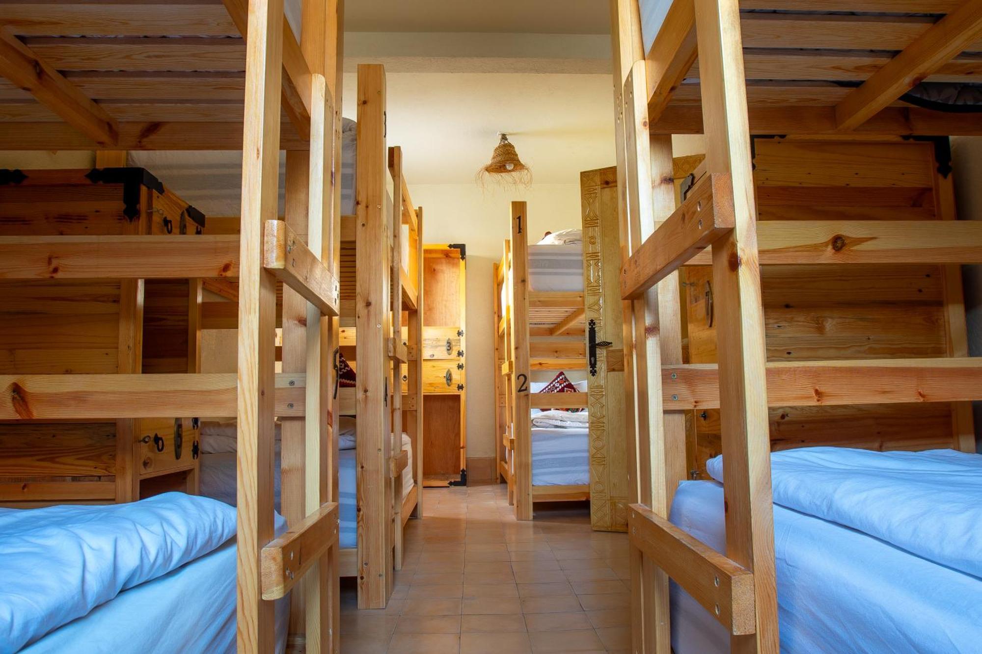 Bed 8-Bed Mixed Dormitory Room