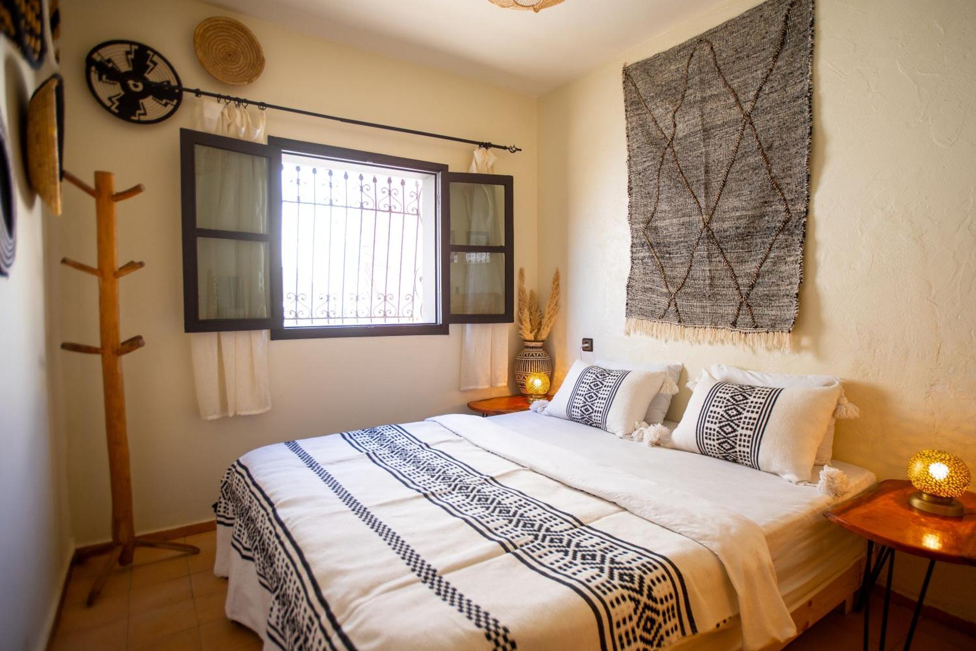 Double Room Private Bathroom