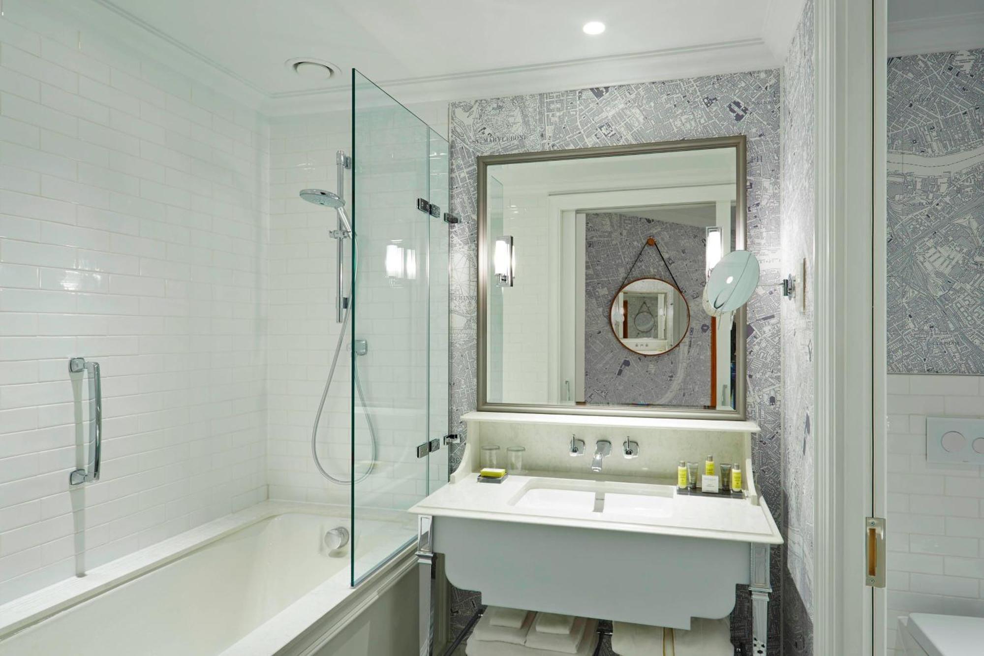 Deluxe Double Room Two Double Beds