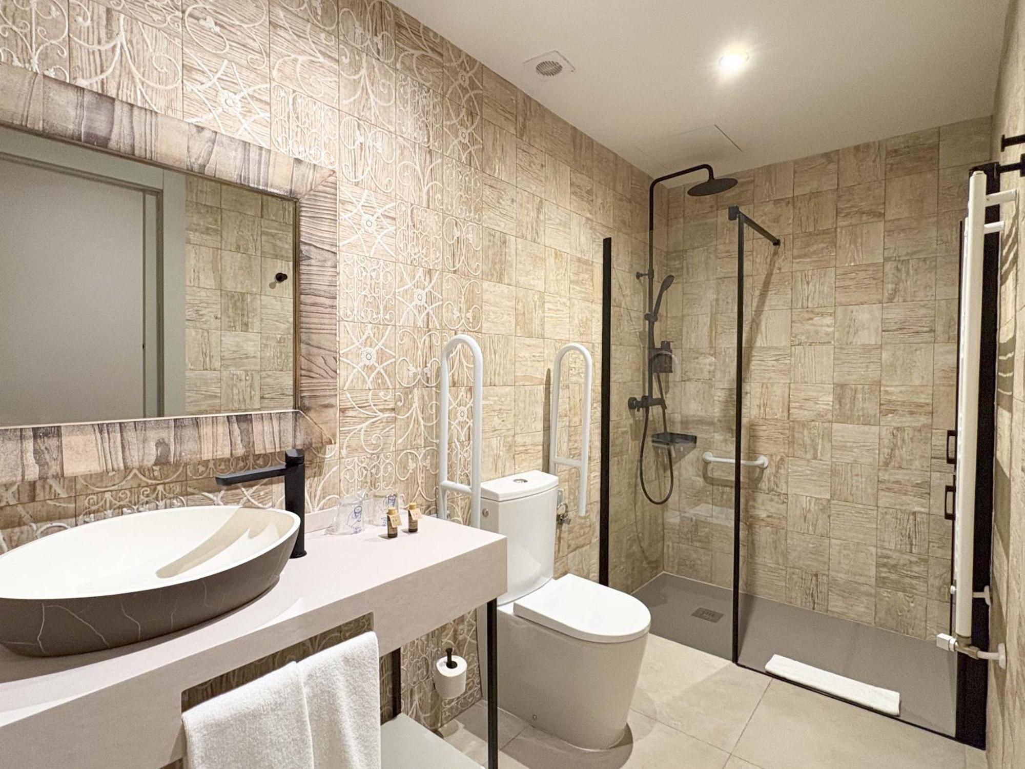 Family Room Bath