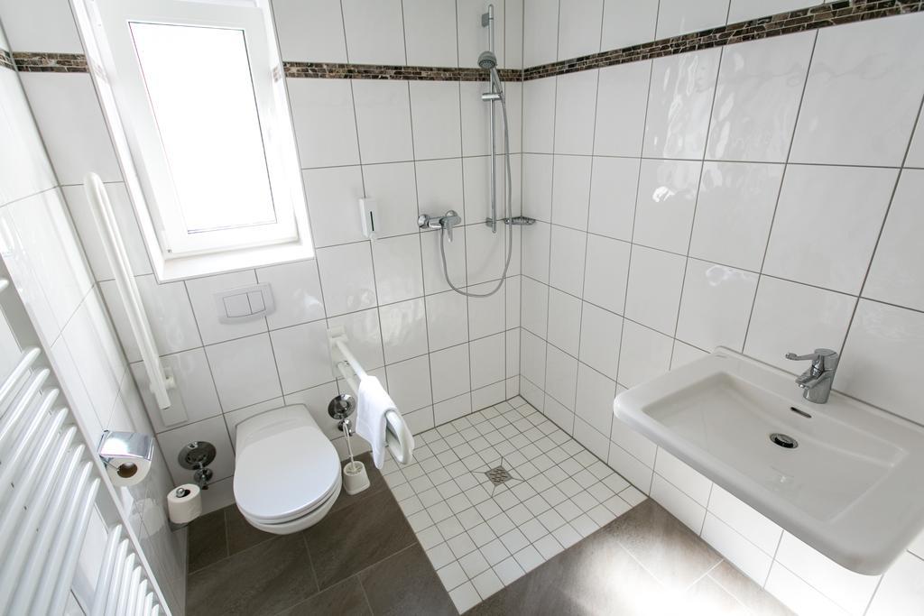 Double Room Private Bathroom,1142191432:JPEG