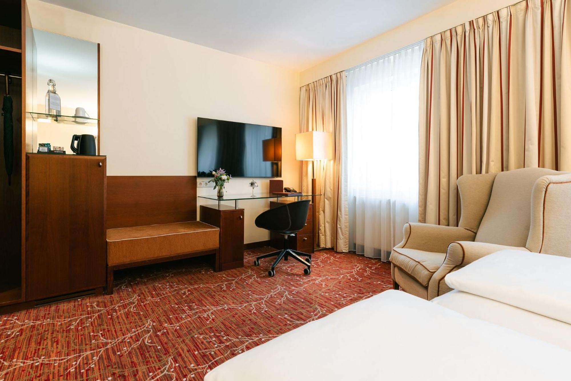 Double or Twin Room,1697774121:JPEG