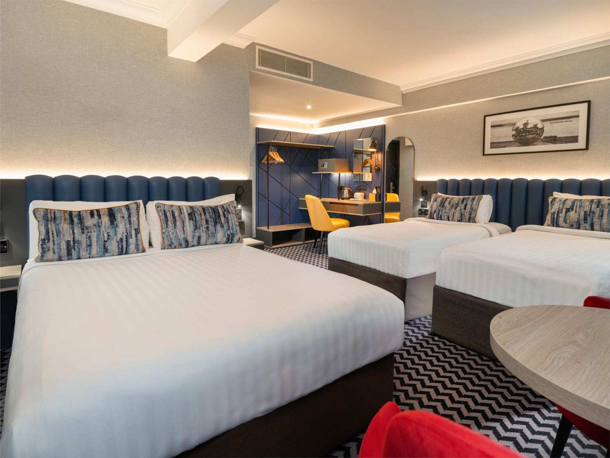 Standard Quadruple Room