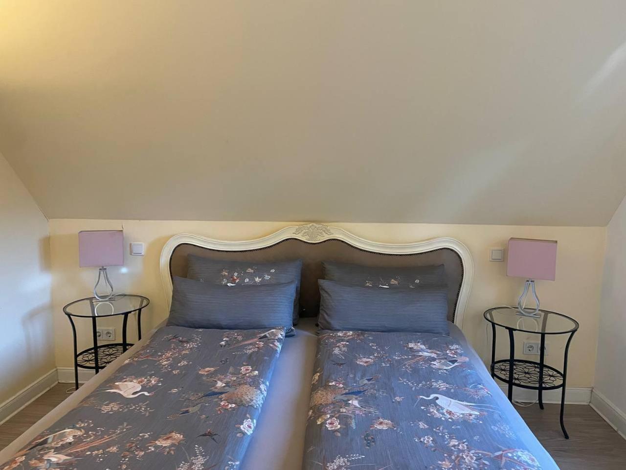 Double Room Long