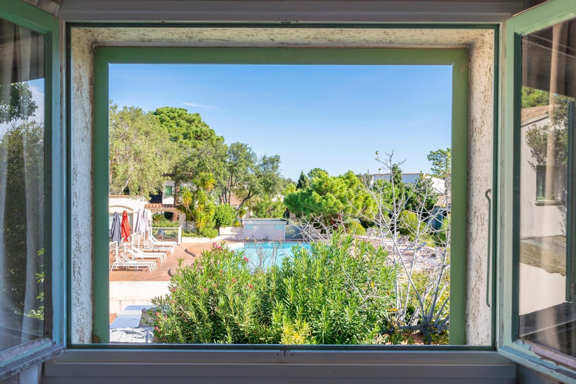 Two-Bedroom Apartment Resort View,1629911488:JPEG