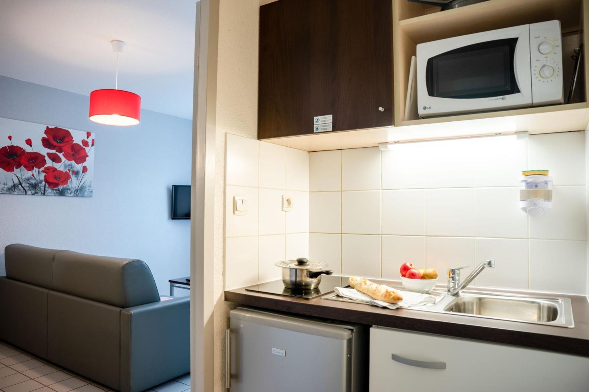 One Bedroom Apartment