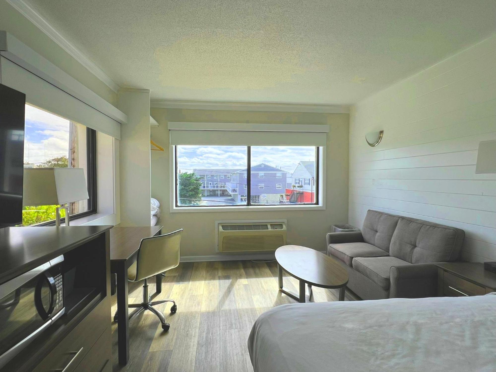 Deluxe Double Room Side Sea View