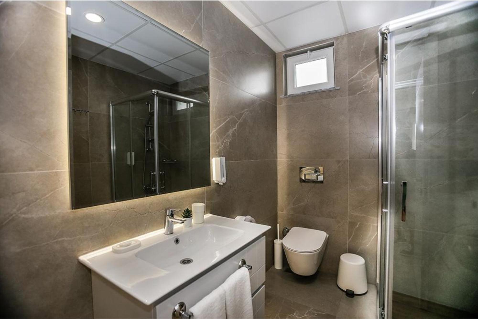 Deluxe Family Suite