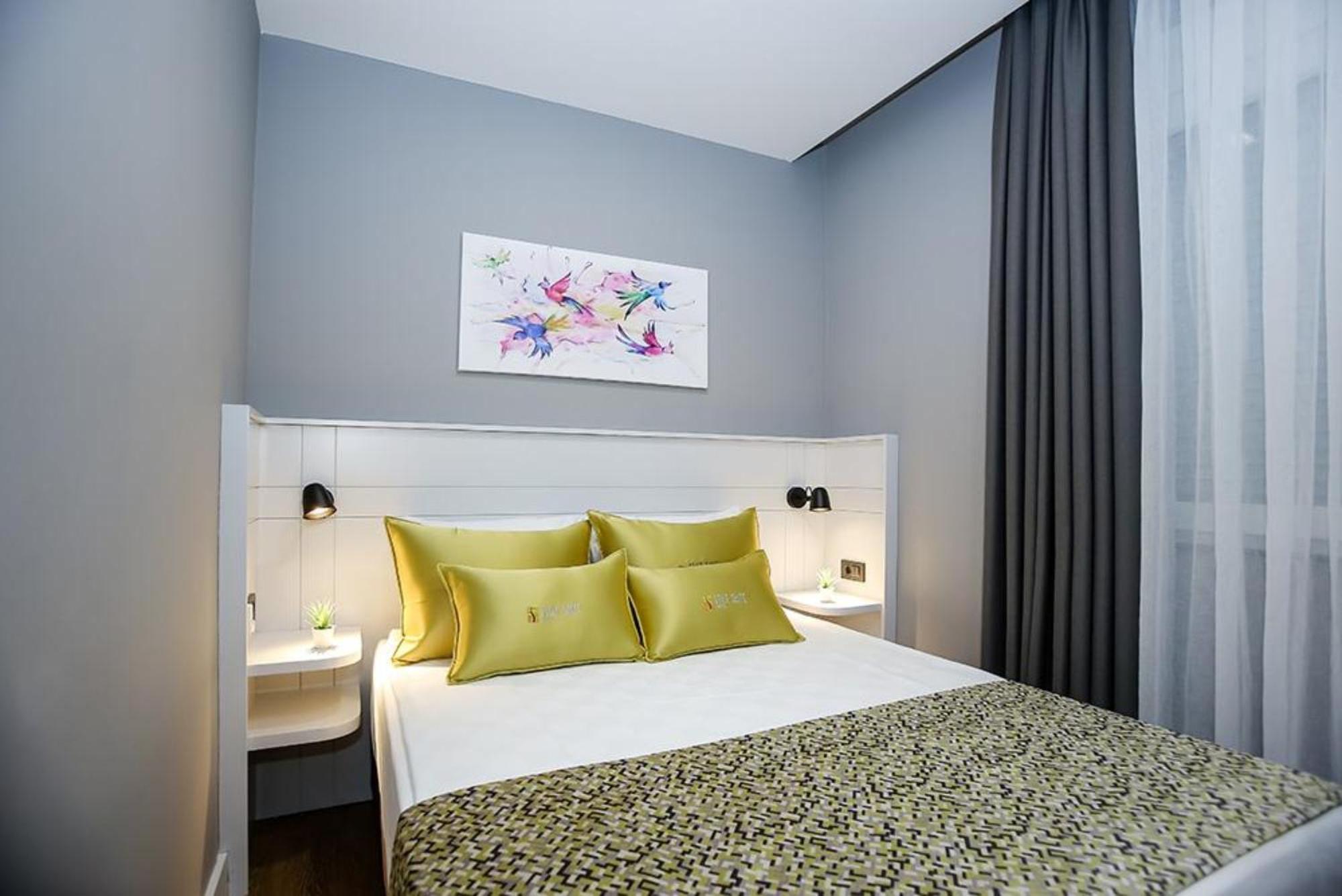 Deluxe Family Suite