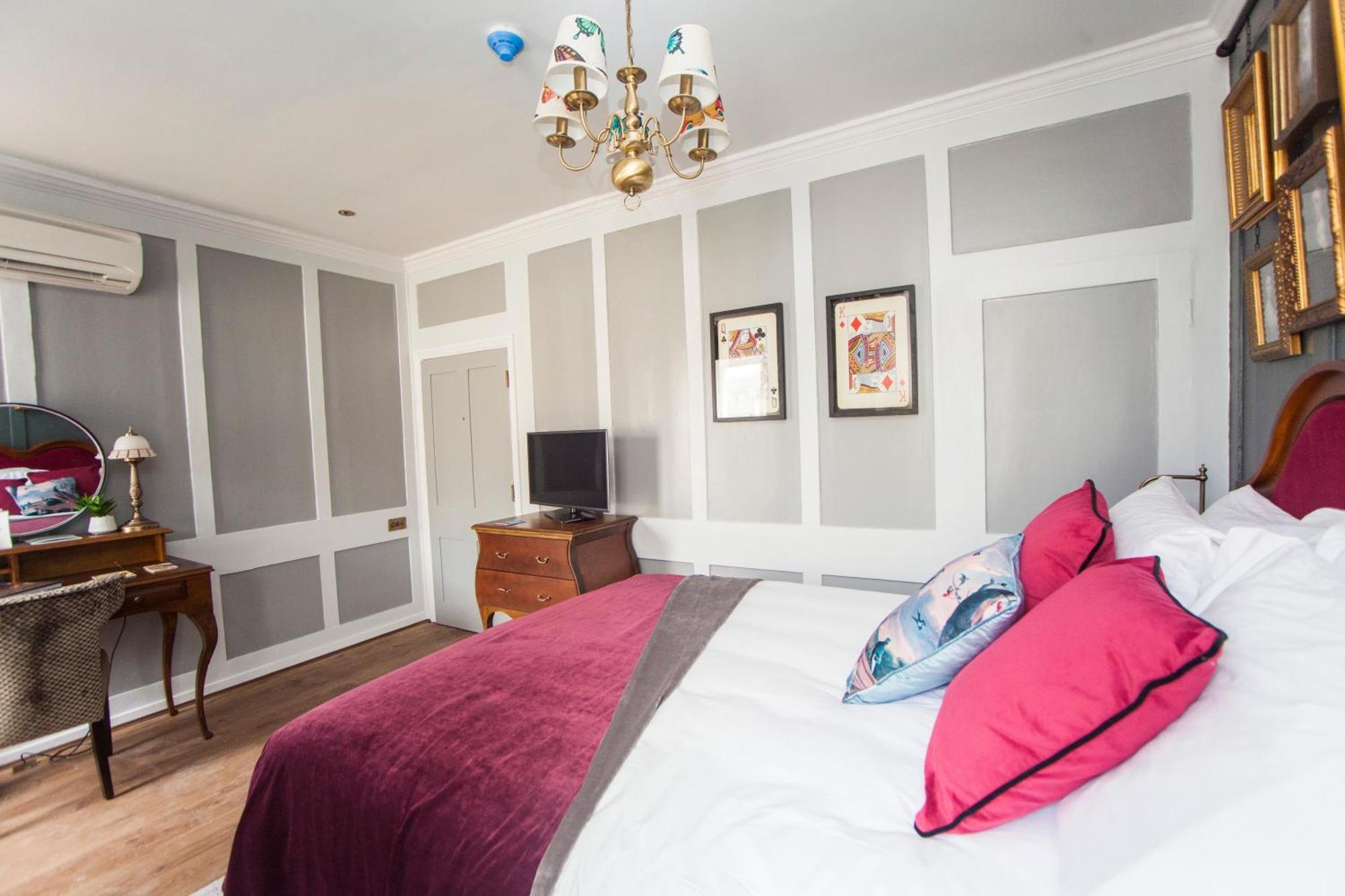 Standard King Room