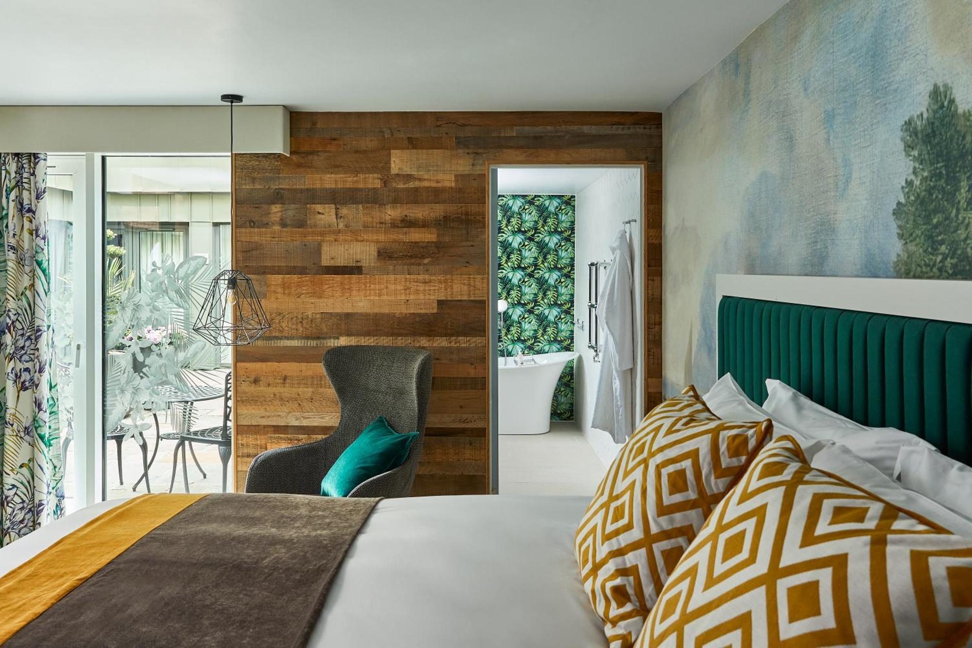 Premium King Room