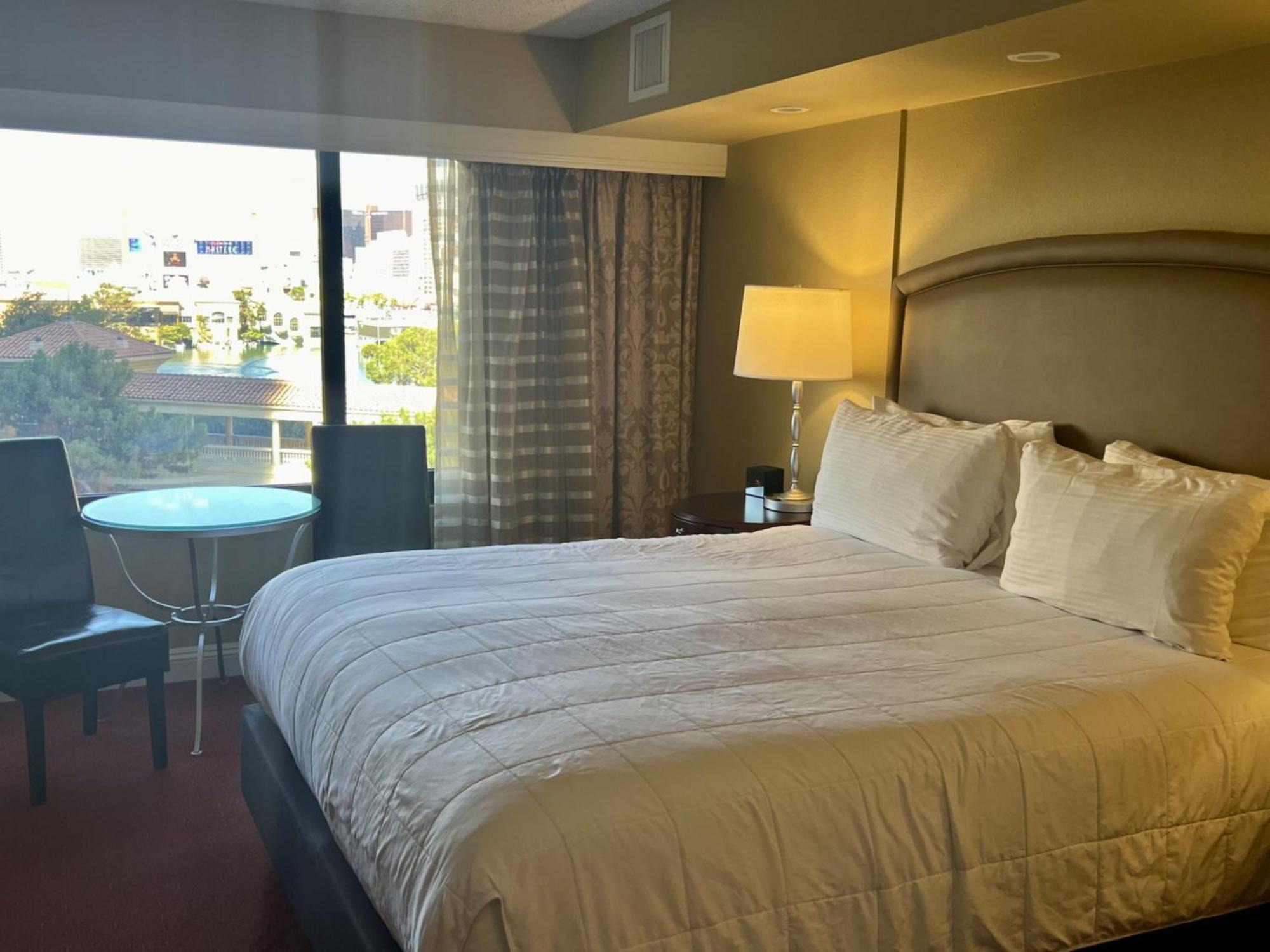 One-Bedroom Apartment NO RESORT FEE
