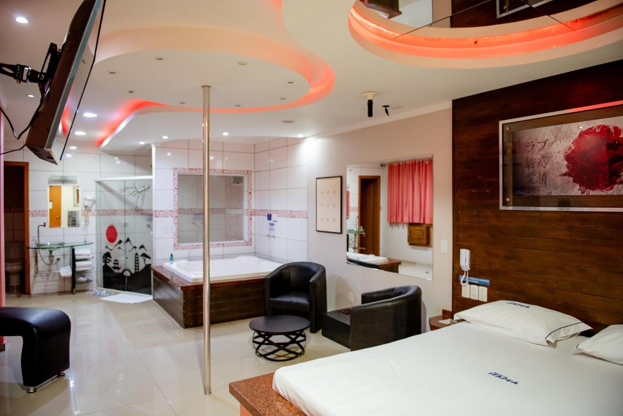 Queen Suite