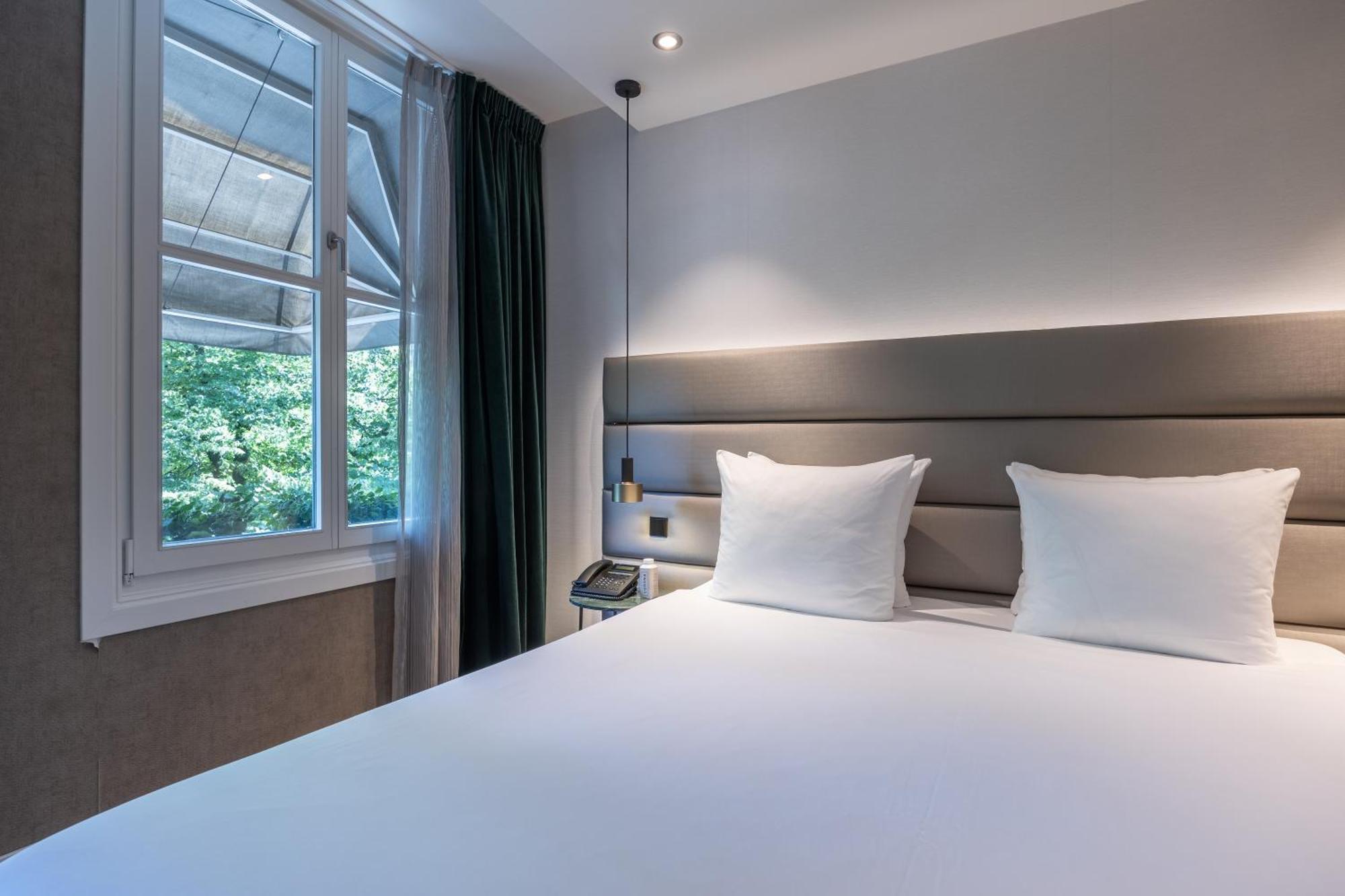 Comfort Room City View