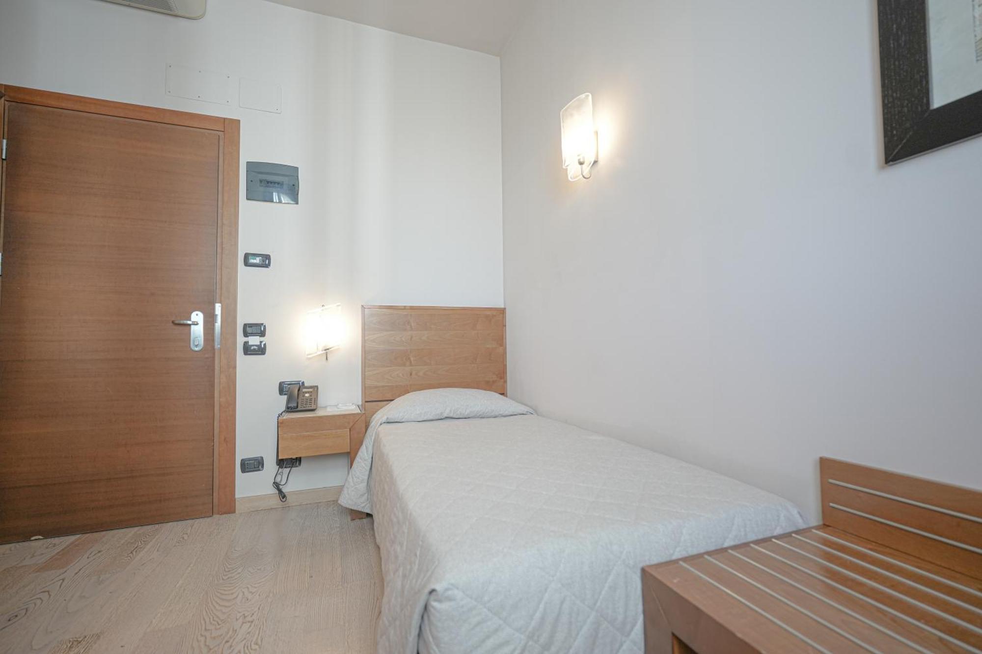 Economy Single Room,1620588997:JPEG