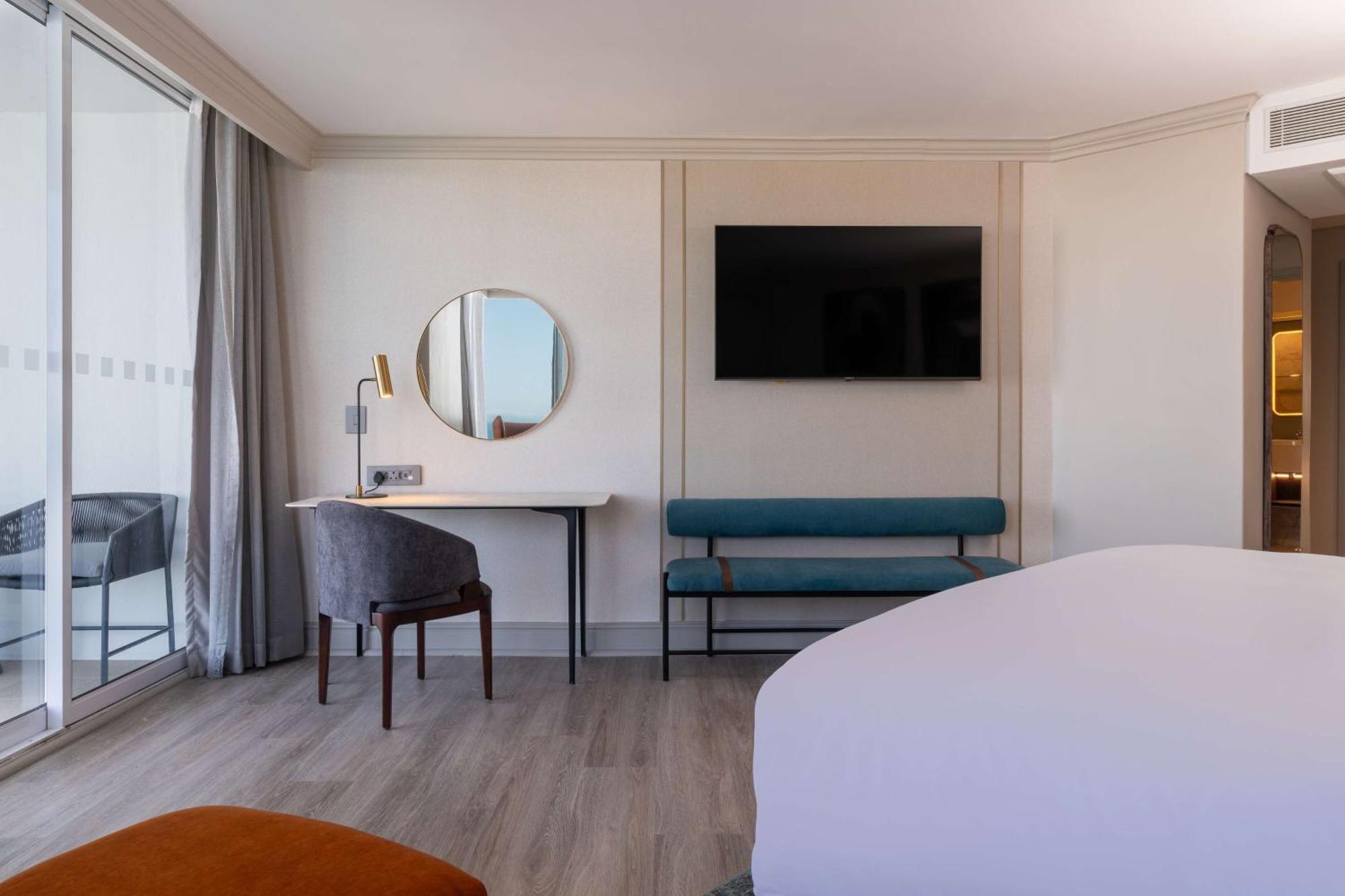 Collection Premium Room Balcony Marina View