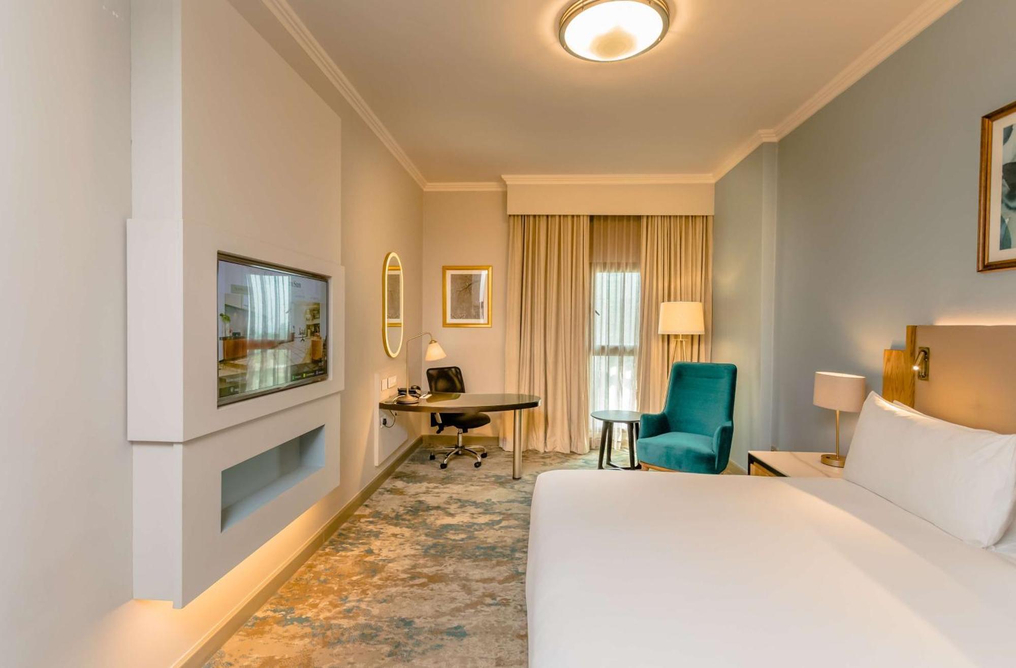Superior King Room