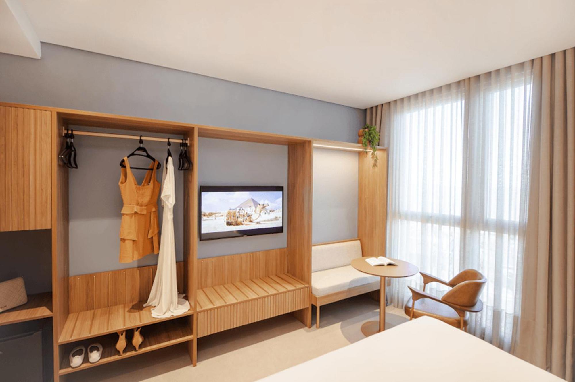 Premium Double 1 Queen Bed