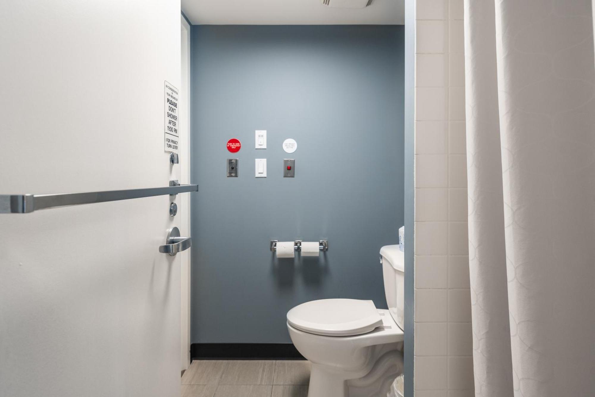 Double Room with Shared Bathroom,1703556387:JPEG