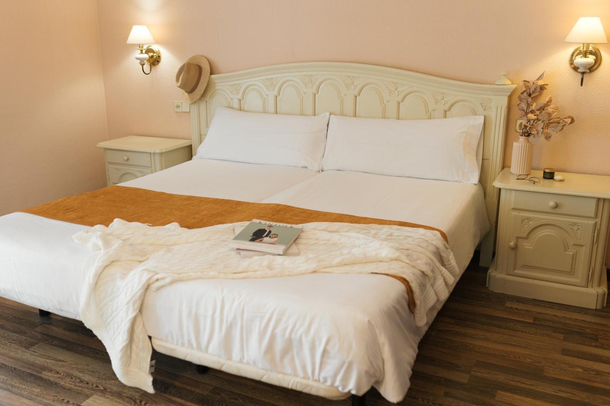 Comfort Triple Room partial Sea View