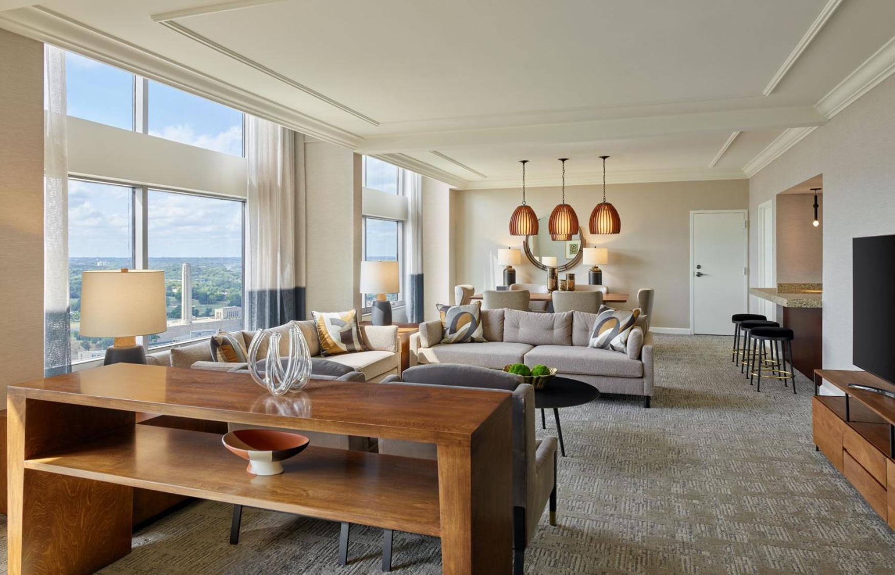 Luxury Suite Club level 1 Bedroom Presidential Suite,1620987761:JPEG