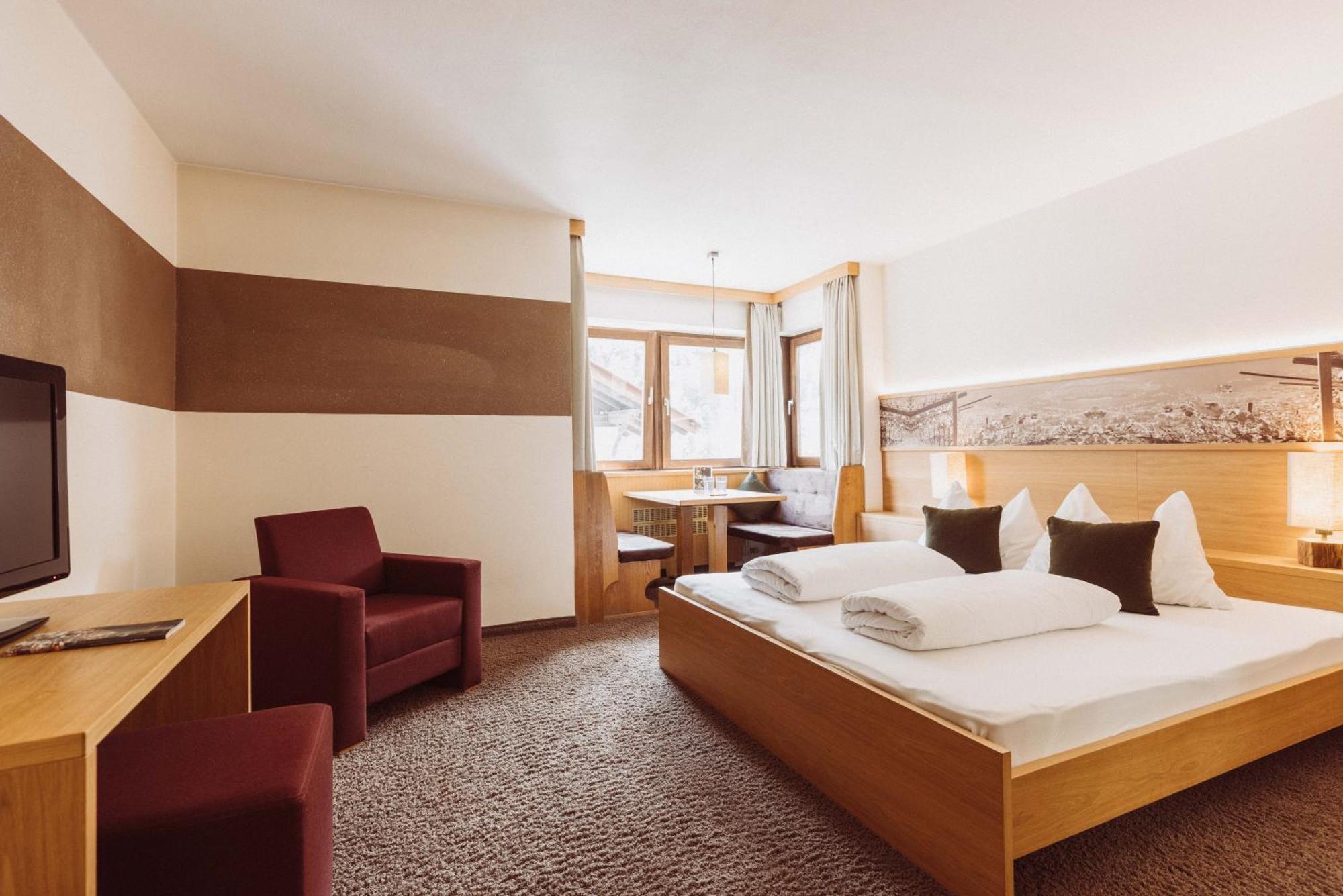 Large Double Room Annex without Balcony