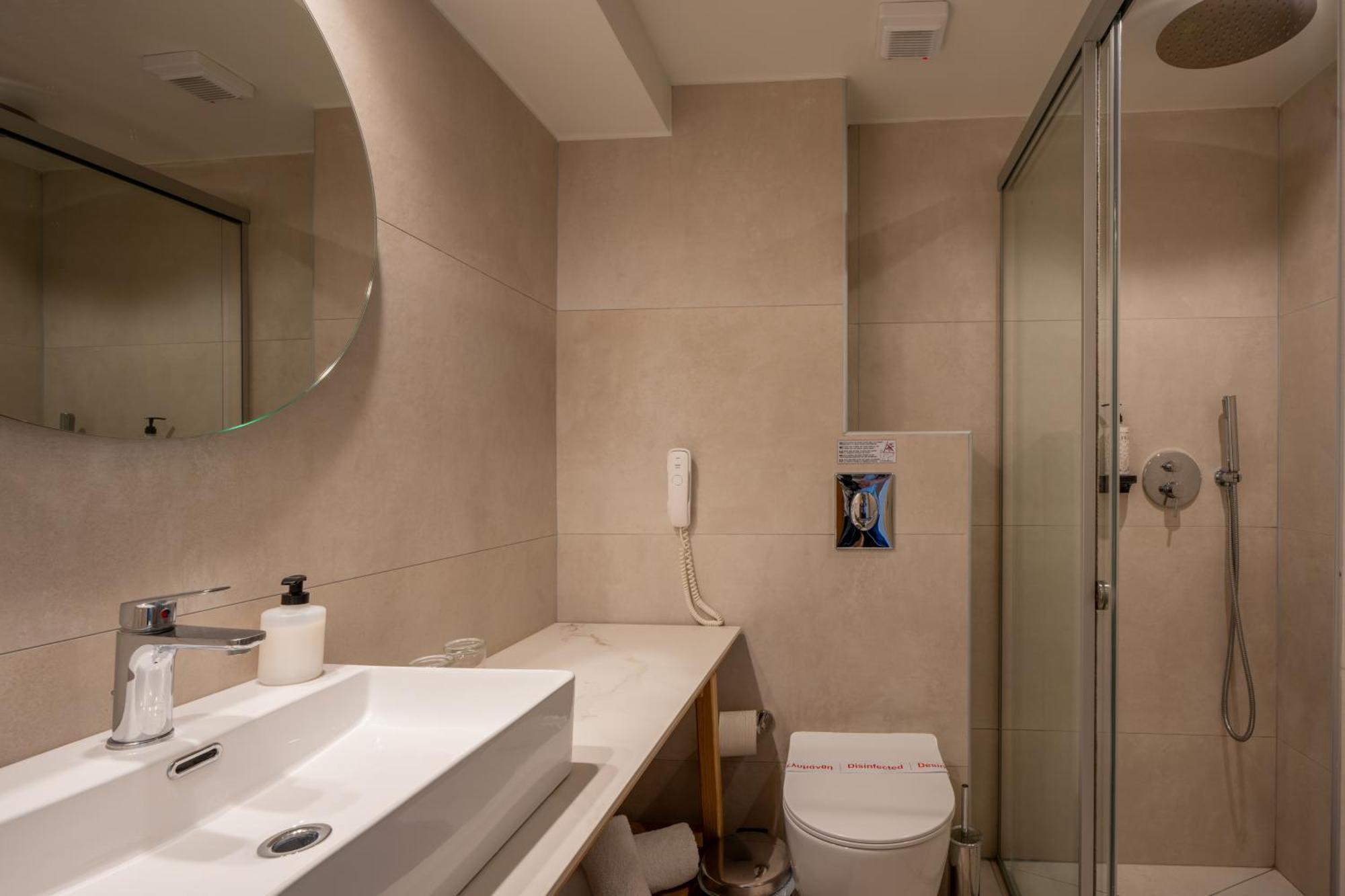 Deluxe Double or Twin Room Pool View,1623646071:JPEG