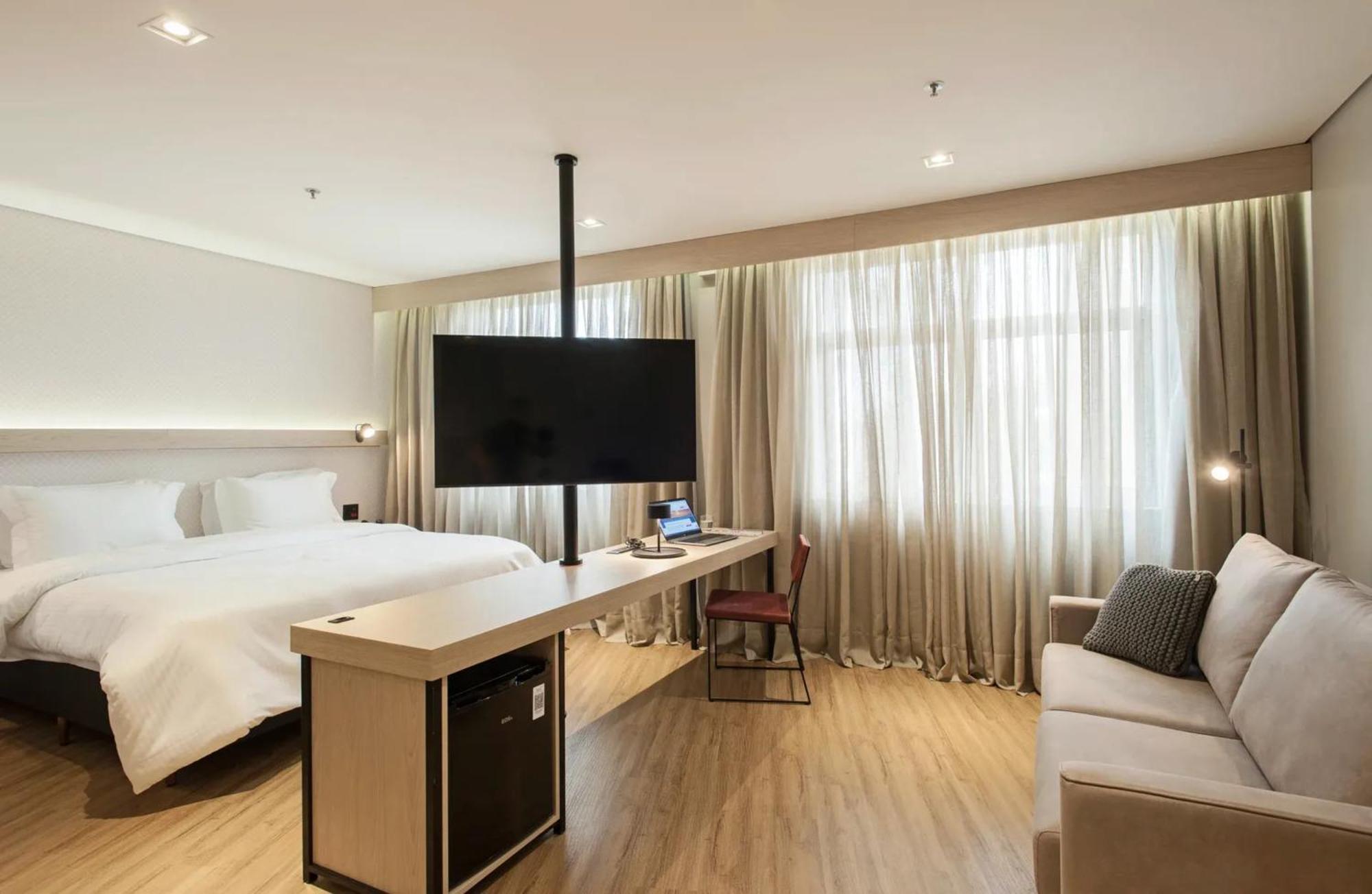 Double Suite 1 King Bed