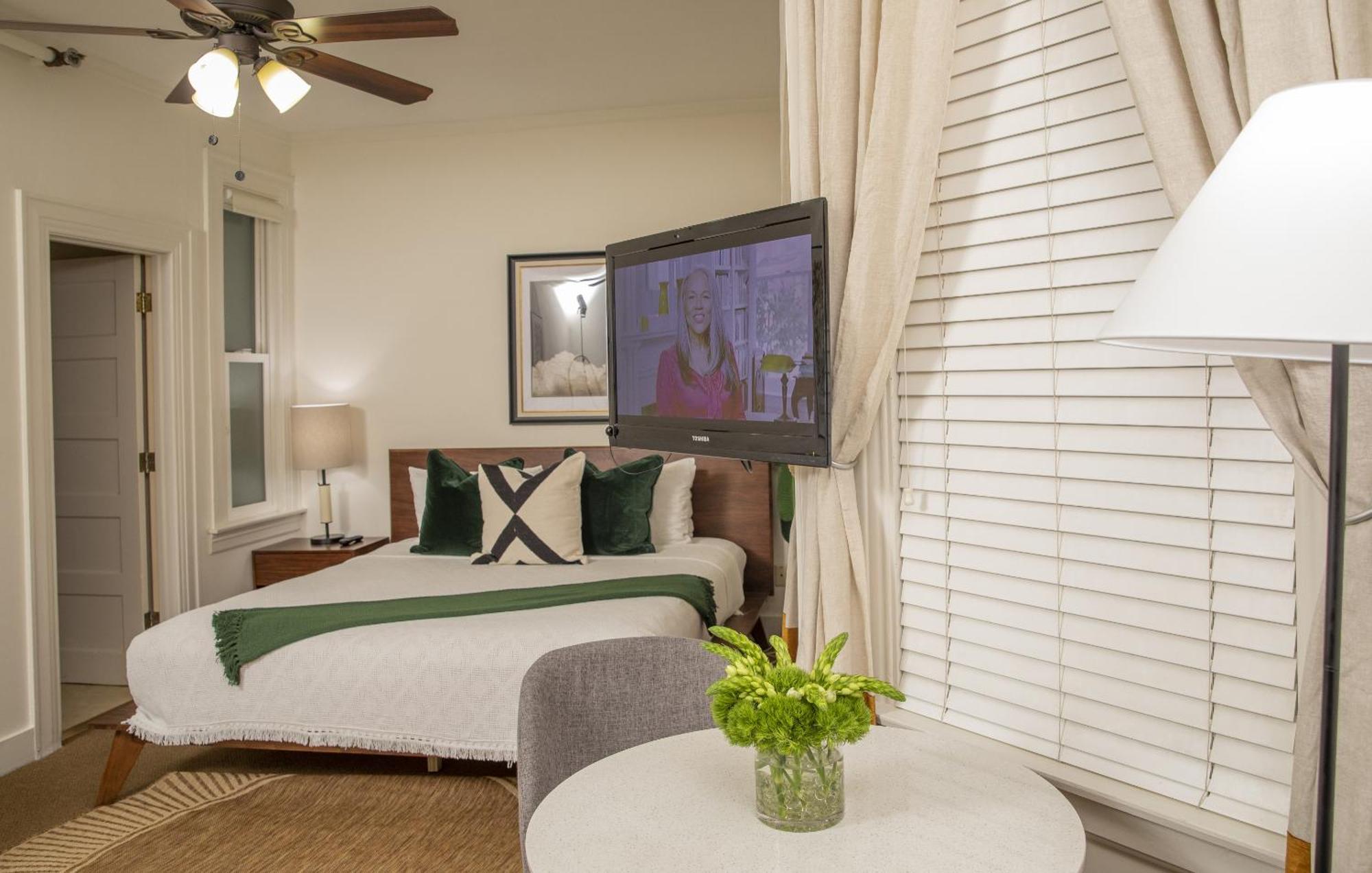 Superior King Room