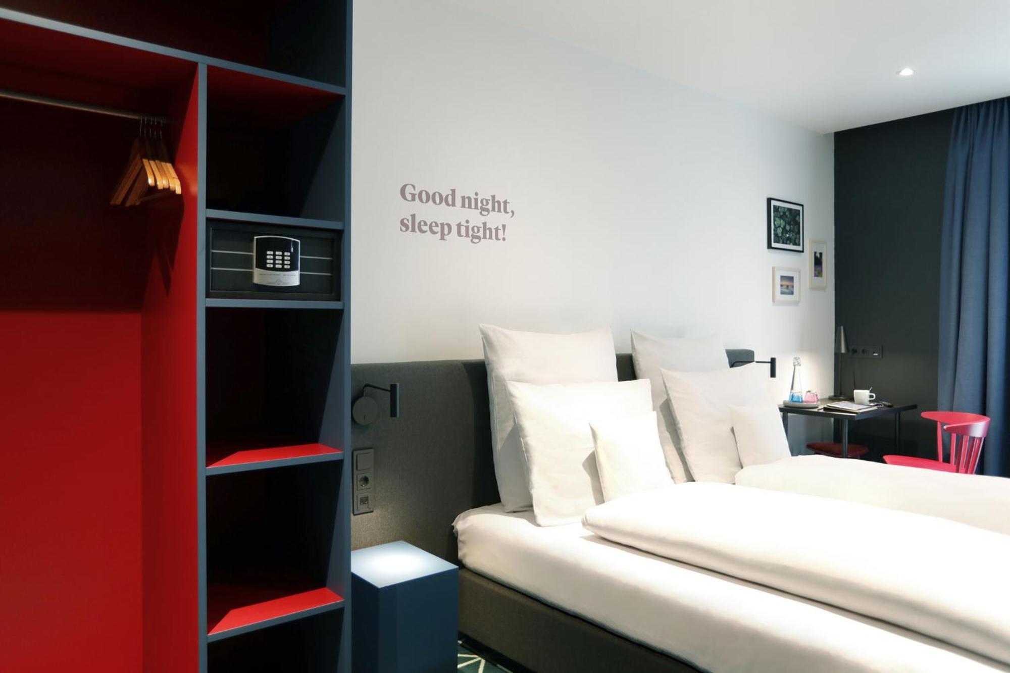 King Room,1622162813:JPEG