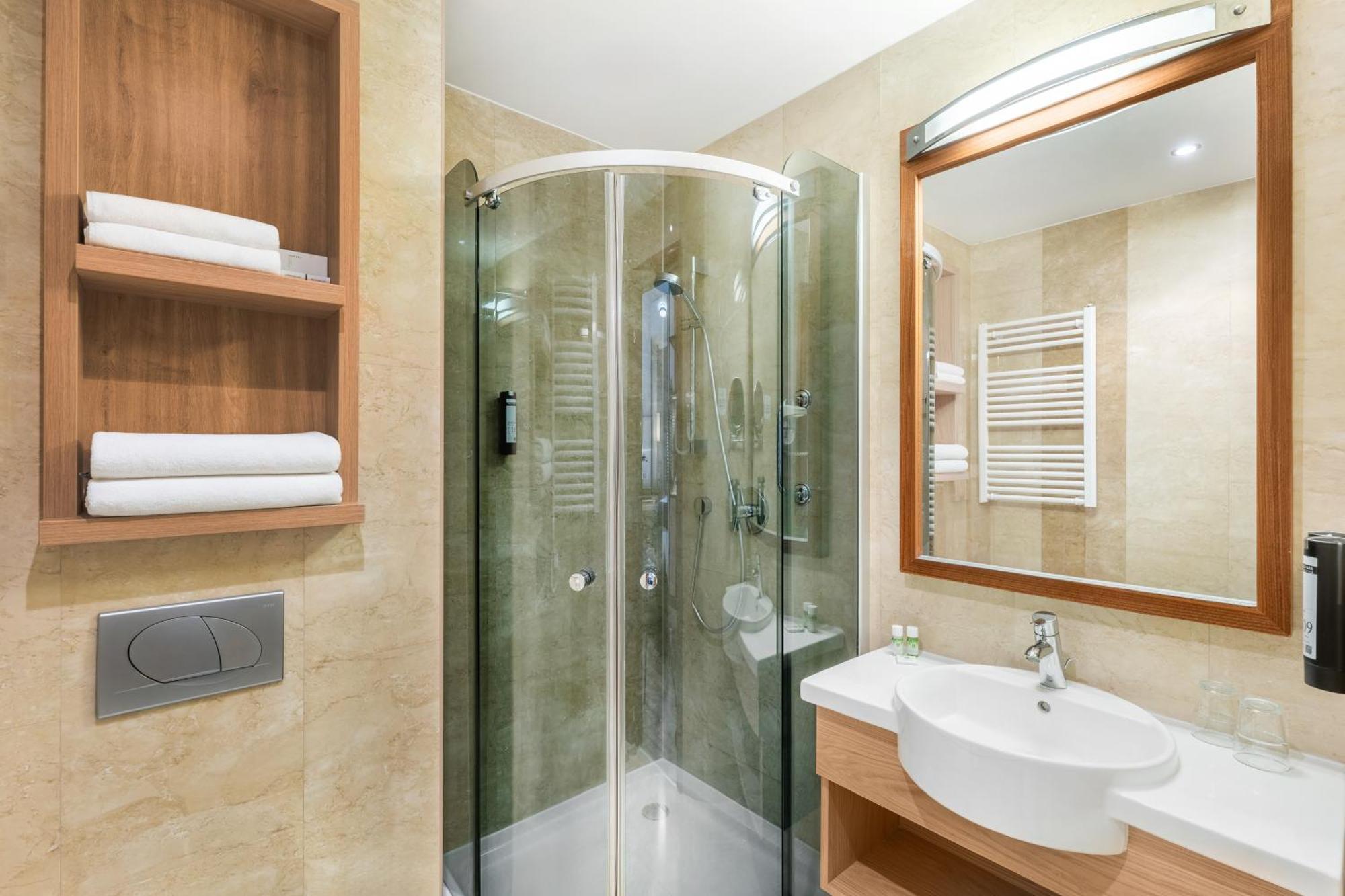 Comfort Double or Twin Room