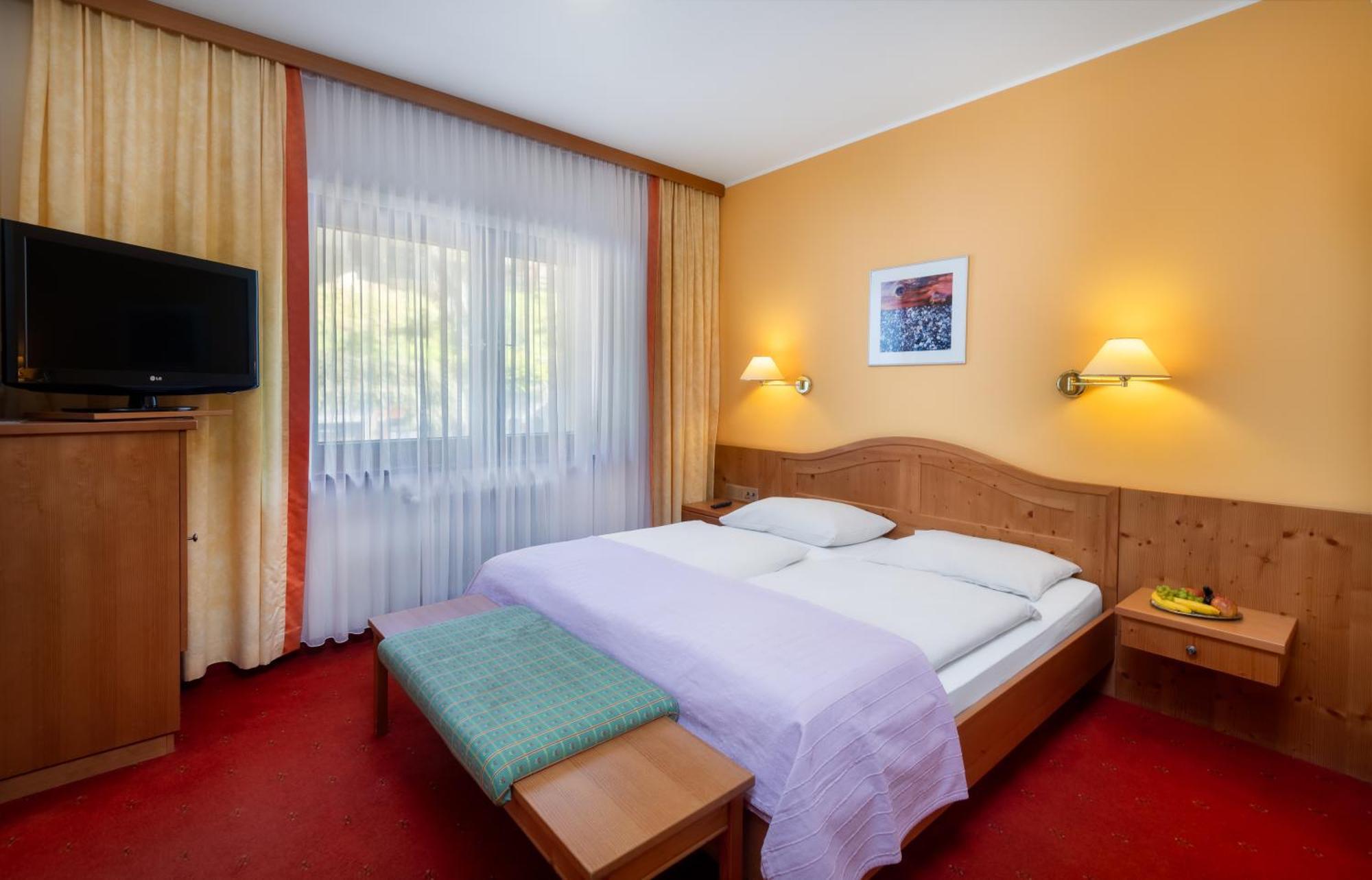 Economy Double Room