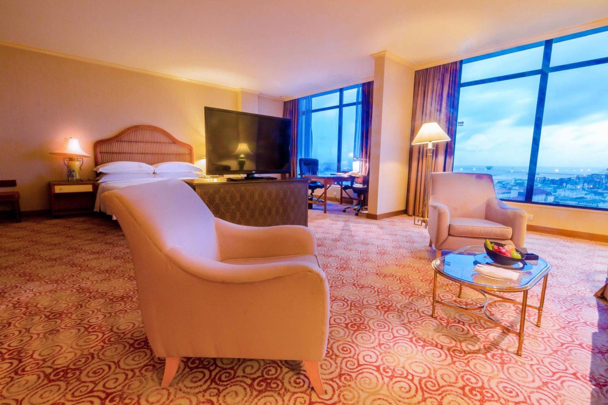 King Suite,1622024886:JPEG