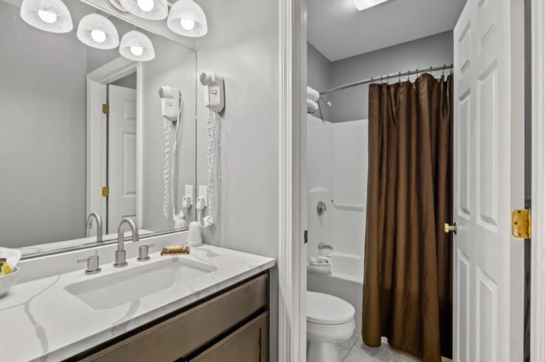 Two-Bedroom Suite