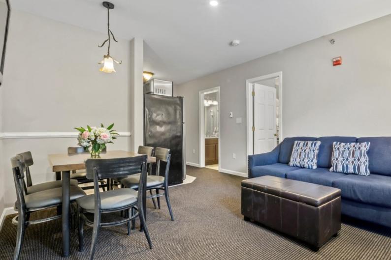 Two-Bedroom Suite