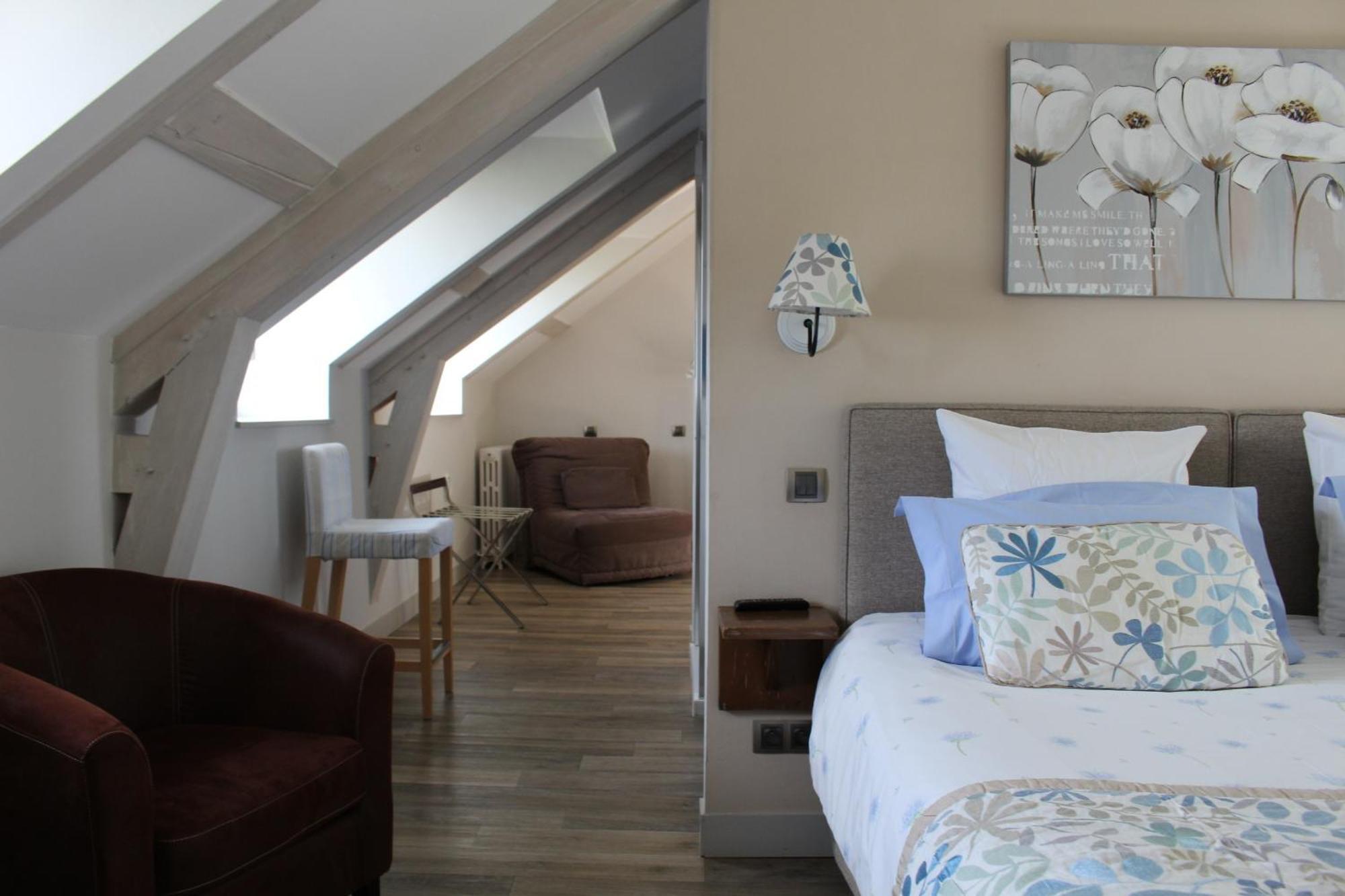 One-Bedroom Suite,1622042075:JPEG