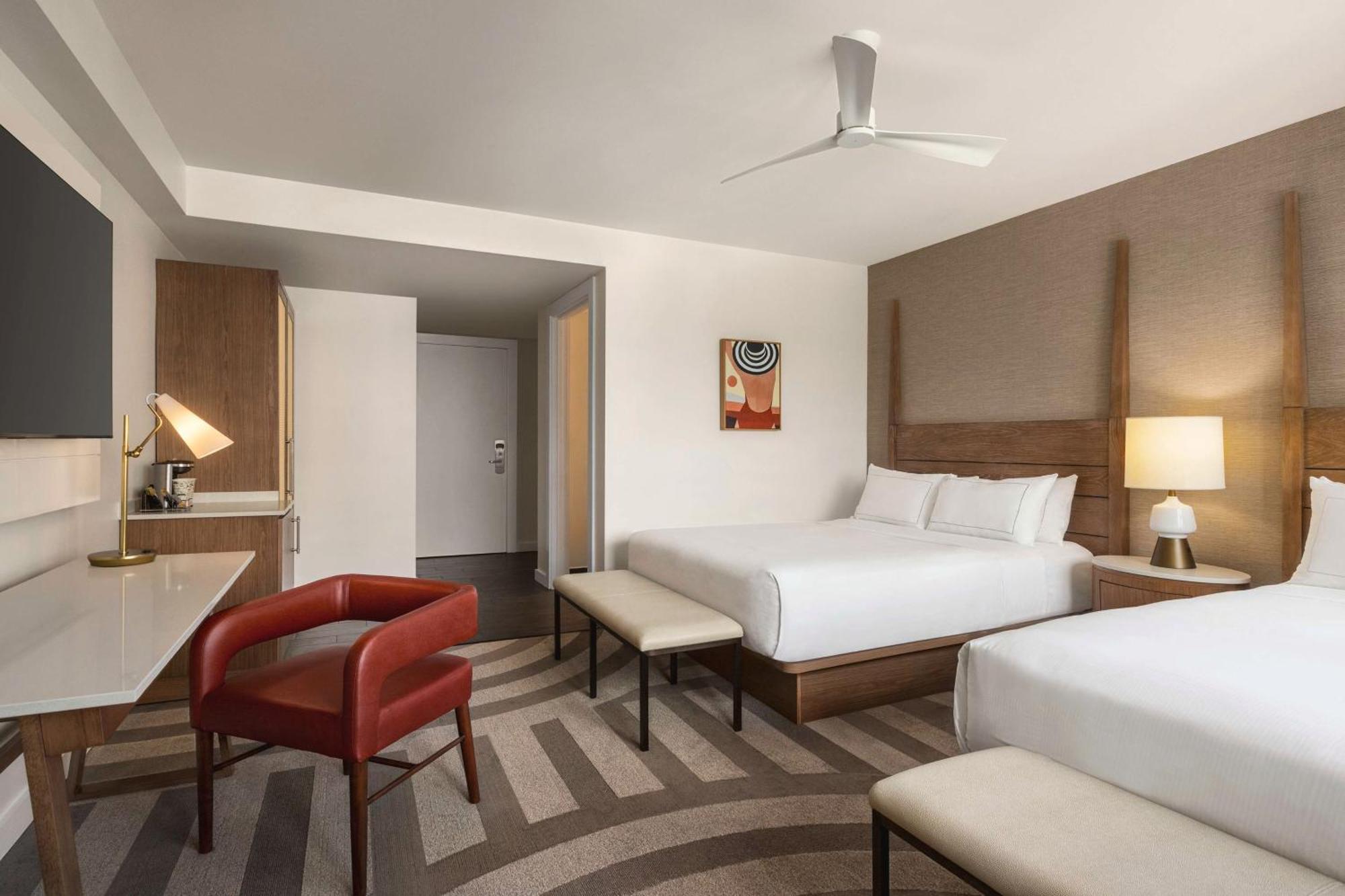 Queen Room Two Queen Beds Roll Shower Disability Access