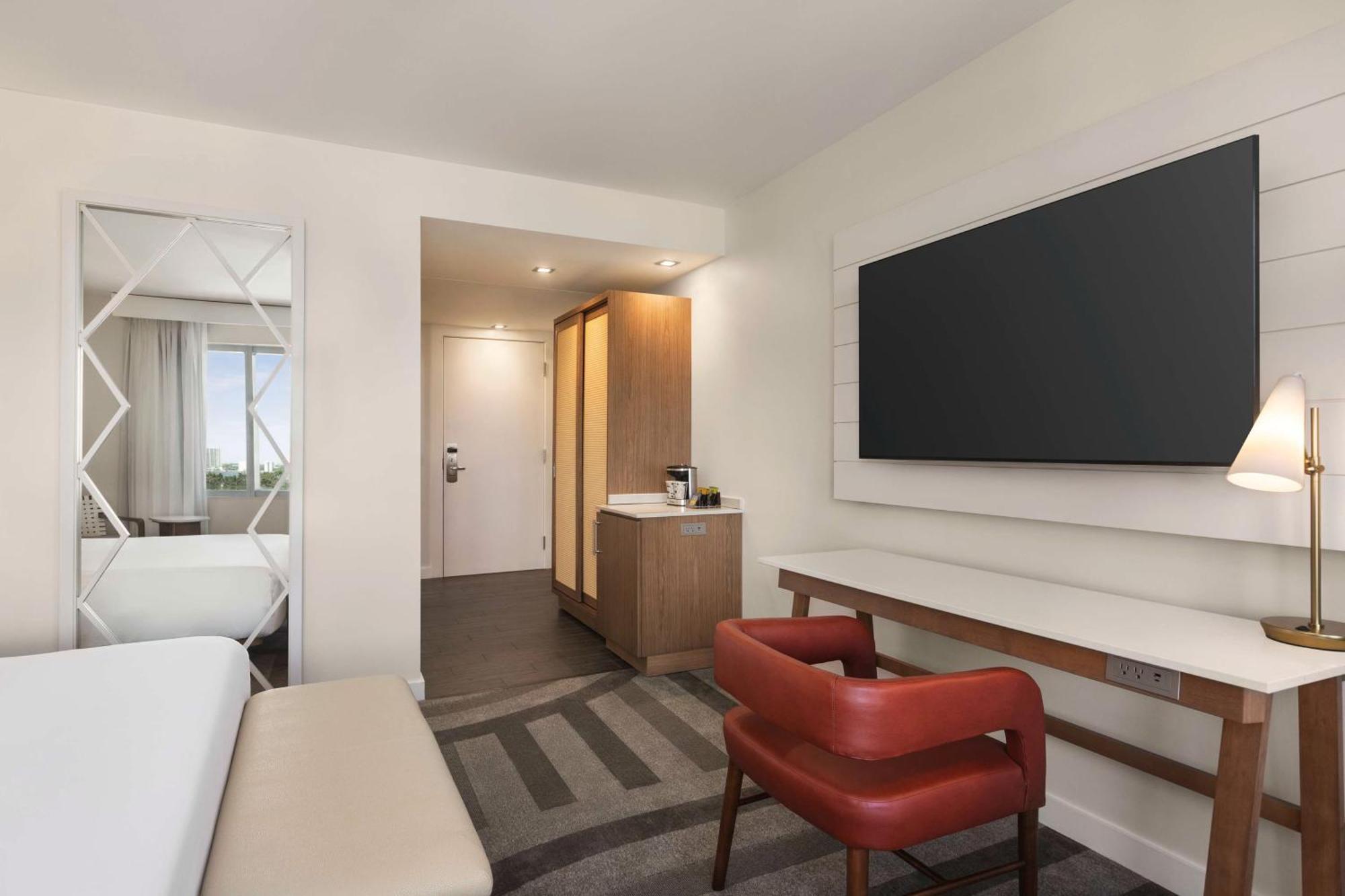 Standard King Room
