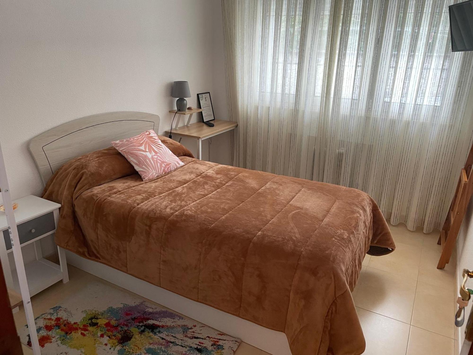 Single Room Private Bathroom