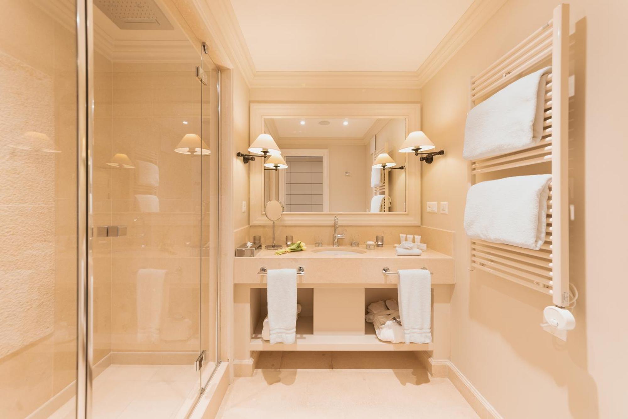 Superior Double or Twin Room Spa Access,1683822519:JPEG