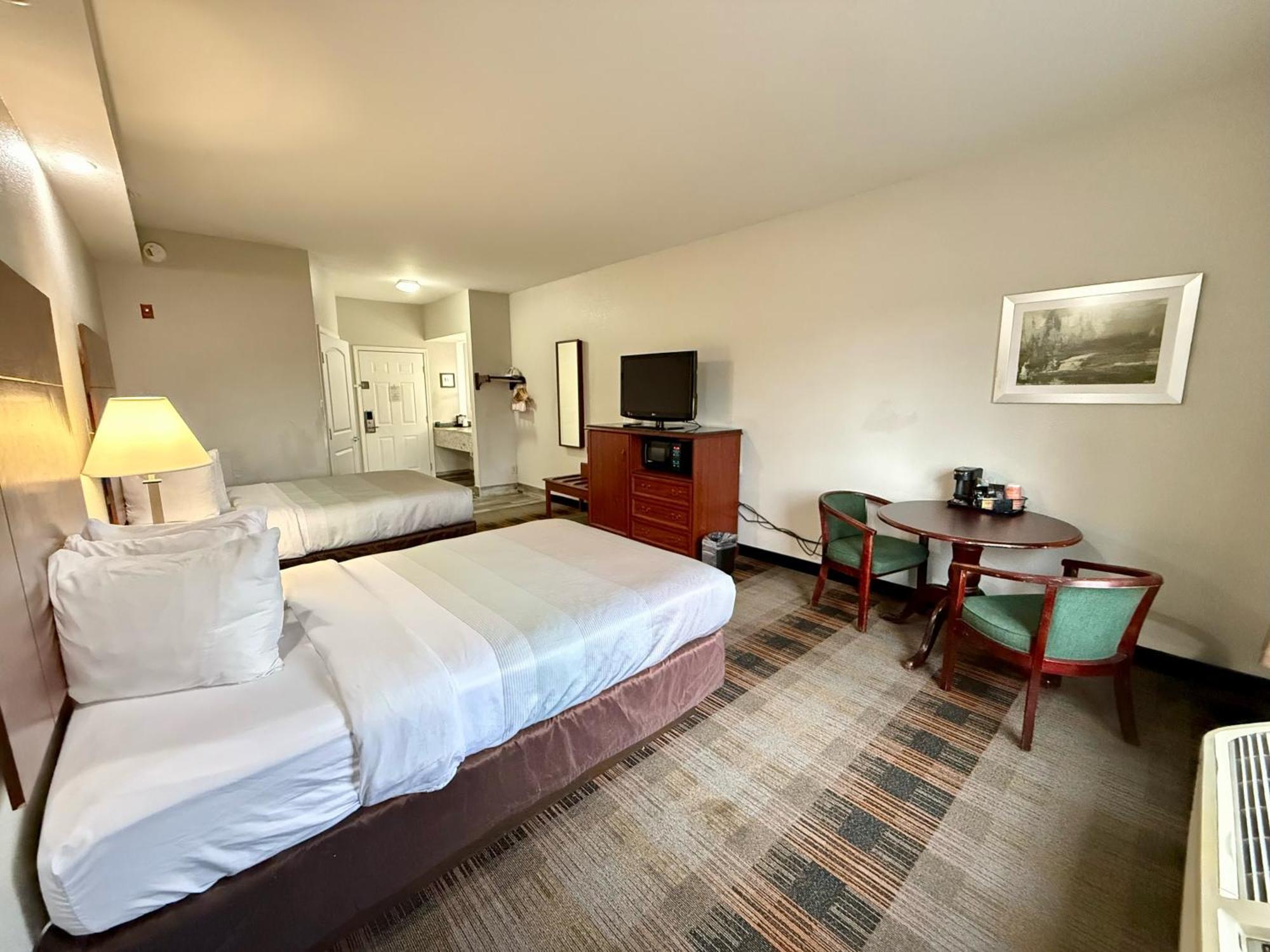 Double Room Two Double Beds Non-Smoking